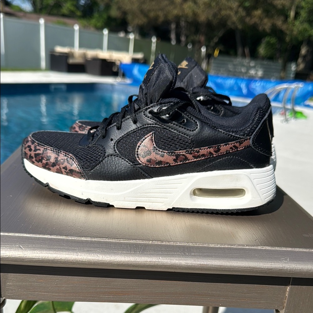 Nike Black and Pink Athletic Shoes